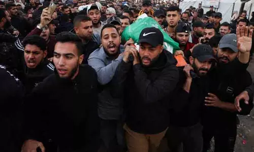 Gaza में इजरायली एयरस्ट्राइक और गोलीबारी में 5 फिलिस्तीनी घायल