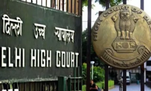 हाईकोर्ट ने हत्या के आरोपी को पत्नी की सर्जरी के लिए 45 दिन की अंतरिम दी जमानत हाईकोर्ट ने हत्या के आरोपी को पत्नी की सर्जरी के लिए 45 दिन की अंतरिम दी जमानत