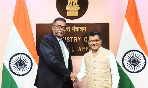 राज्य मंत्री मार्गेरिटा ने Fijian के मंत्री एसरोम इमैनुएल से मुलाकात की, विकासात्मक साझेदारी पर चर्चा की