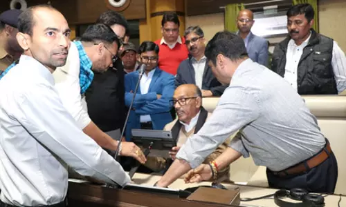 झारखंड विधानसभा को पेपरलेस और डिजिटल बनाने की तैयारी झारखंड विधानसभा को पेपरलेस और डिजिटल बनाने की तैयारी