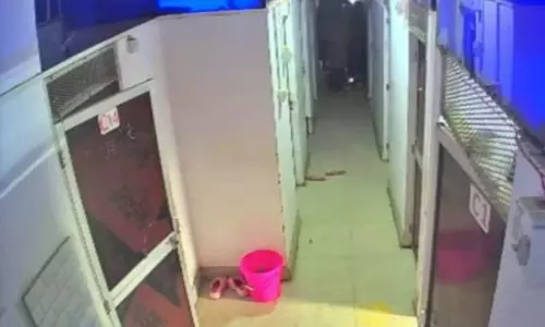 बिहार: अदालत के आदेश के बाद शंभू गर्ल्स हॉस्टल खुला बिहार: अदालत के आदेश के बाद शंभू गर्ल्स हॉस्टल खुला