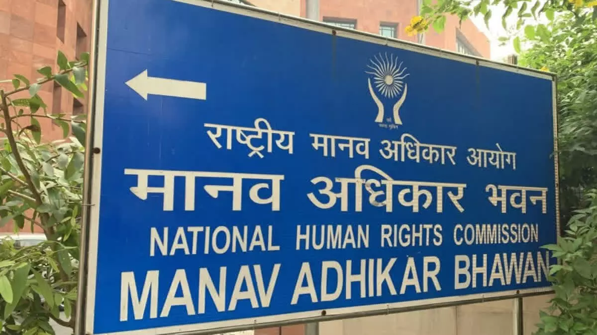 प्रवासी मजदूर सूरज पर हमले के मामले में एनएचआरसी ने तमिलनाडु सरकार को कारण बताओ नोटिस जारी किया प्रवासी मजदूर सूरज पर हमले के मामले में एनएचआरसी ने तमिलनाडु सरकार को कारण बताओ नोटिस जारी किया