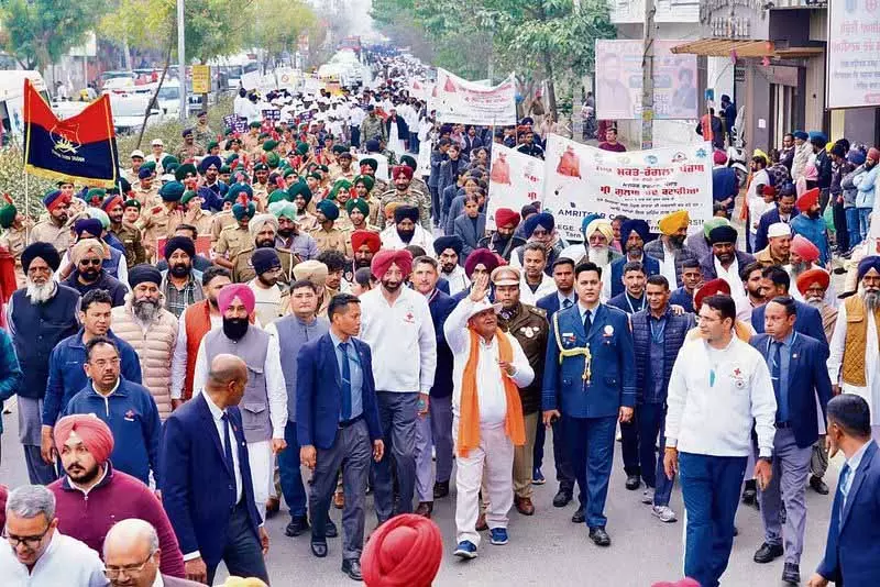 Punjab के राज्यपाल कटारिया ने तरनतारन में 4 दिन का नशा विरोधी मार्च शुरू किया Punjab के राज्यपाल कटारिया ने तरनतारन में 4 दिन का नशा विरोधी मार्च शुरू किया