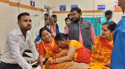 Gwalior: कलश यात्रा में हादसा, भगदड़ से एक महिला की जान Gwalior: कलश यात्रा में हादसा, भगदड़ से एक महिला की जान