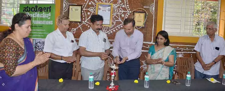 बुजुर्गों की सेवा करना भगवान की पूजा के बराबर है: Sub-Divisional Officer बुजुर्गों की सेवा करना भगवान की पूजा के बराबर है: Sub-Divisional Officer