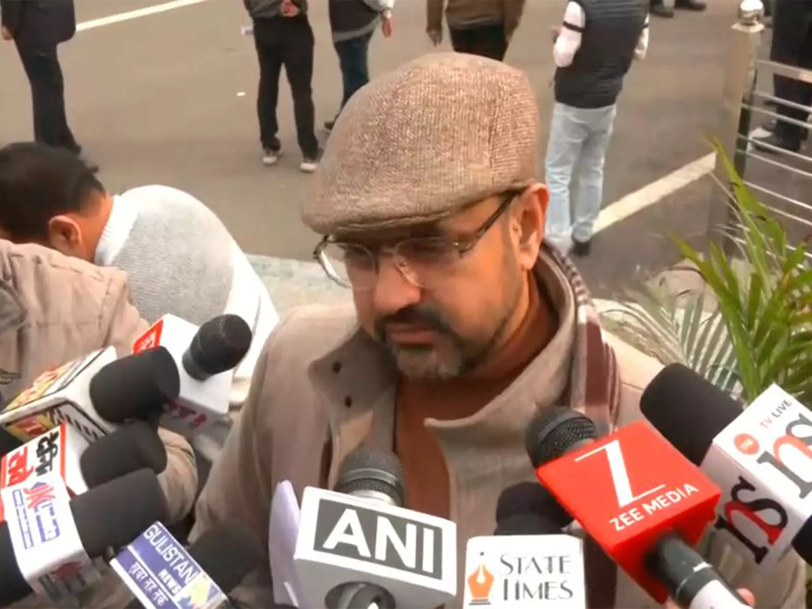 Satish Sharma ने भारत-पाक मैच पर दिया बयान Satish Sharma ने भारत-पाक मैच पर दिया बयान