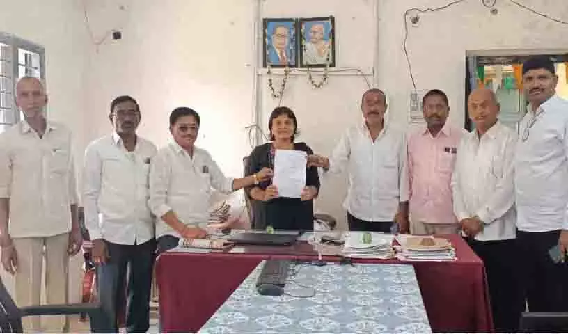 बुग्गा मंदिर को थंडूर इलाके में शामिल किया जाना चाहिए: BRS नेता बुग्गा मंदिर को थंडूर इलाके में शामिल किया जाना चाहिए: BRS नेता