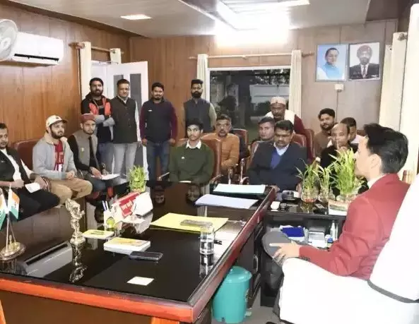 Haldwani: अवैध कब्जा और ट्रैफिक जाम पर आयुक्त ने लिया संज्ञान Haldwani: अवैध कब्जा और ट्रैफिक जाम पर आयुक्त ने लिया संज्ञान