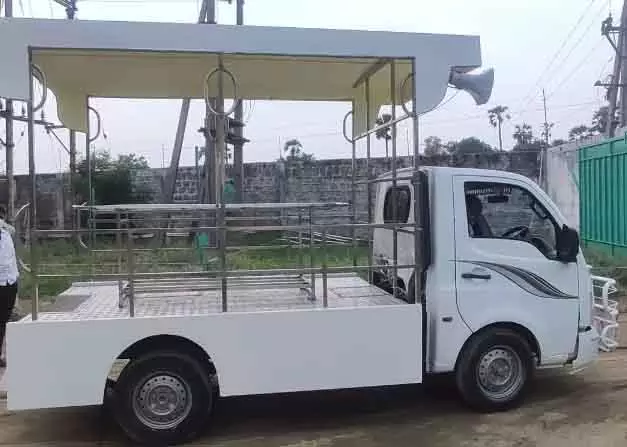 Bapatla में पैसे न होने पर मृतक को मोटरसाइकिल पर 13 किमी ले जाया Bapatla में पैसे न होने पर मृतक को मोटरसाइकिल पर 13 किमी ले जाया