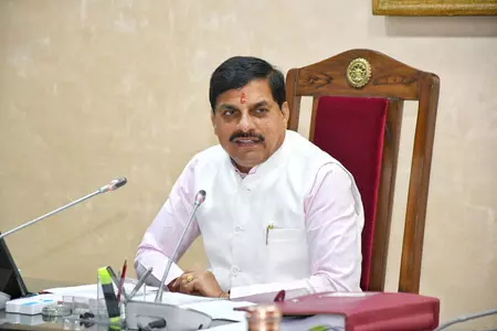 मध्य प्रदेश : मुख्यमंत्री ने डबरा भगदड़ के पीड़ित परिवार को अनुग्रह राशि देने की घोषणा की मध्य प्रदेश : मुख्यमंत्री ने डबरा भगदड़ के पीड़ित परिवार को अनुग्रह राशि देने की घोषणा की