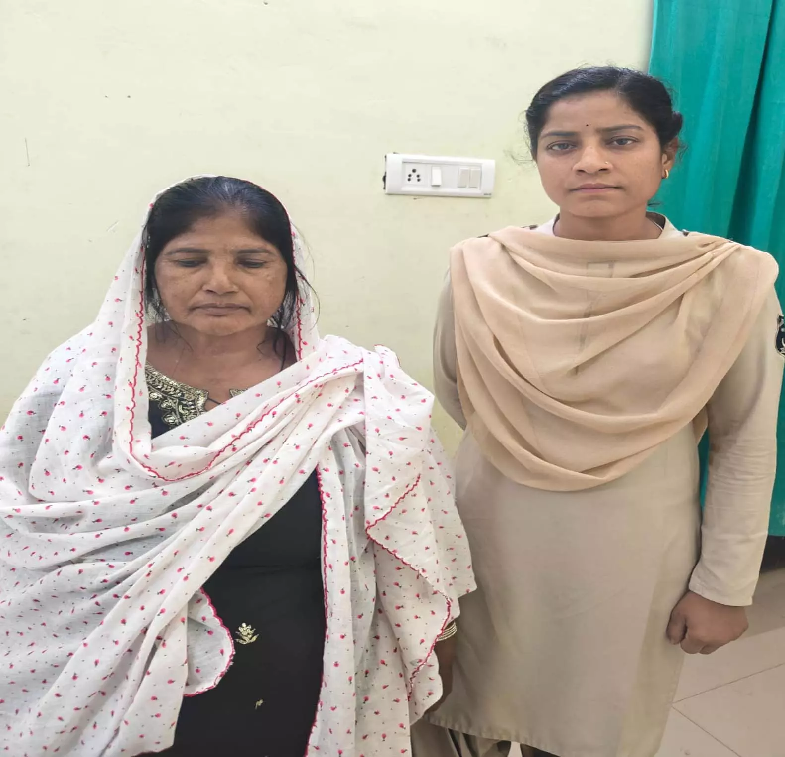 गंडई में PIT NDPS अधिनियम के तहत बड़ी कार्रवाई, आरोपी महिला गिरफ्तार गंडई में PIT NDPS अधिनियम के तहत बड़ी कार्रवाई, आरोपी महिला गिरफ्तार