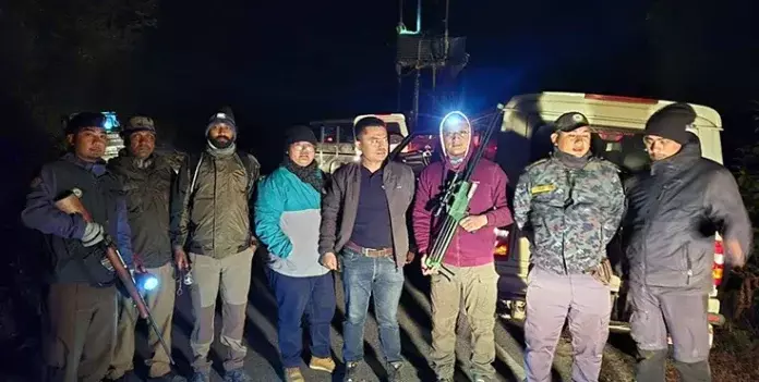Arunachal: कम उम्र के बाघ को पकड़ने की कोशिशें जारी हैं Arunachal: कम उम्र के बाघ को पकड़ने की कोशिशें जारी हैं