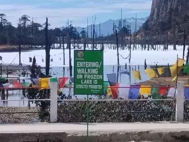 Arunachal: ऊंचाई वाली झीलों में डूबने की घटनाओं के बाद टूरिस्ट की सुरक्षा को लेकर चिंताएं बढ़ गई हैं Arunachal: ऊंचाई वाली झीलों में डूबने की घटनाओं के बाद टूरिस्ट की सुरक्षा को लेकर चिंताएं बढ़ गई हैं