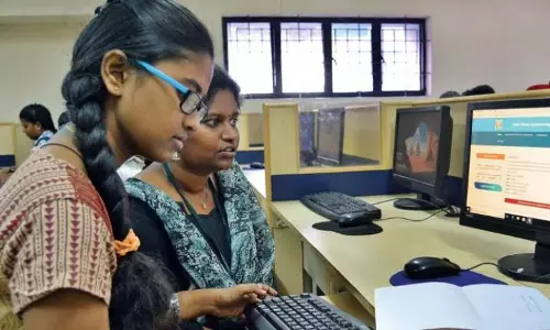 Colleges करियर काउंसलिंग की मांग पूरी करने के लिए संघर्ष कर रहे हैं Colleges करियर काउंसलिंग की मांग पूरी करने के लिए संघर्ष कर रहे हैं