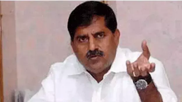 Adinarayana ने कहा कि टिप्पणी व्यक्तिगत थी, भाजपा का स्टैंड नहीं Adinarayana ने कहा कि टिप्पणी व्यक्तिगत थी, भाजपा का स्टैंड नहीं