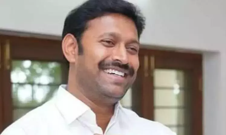 Avinash रेड्डी ने लोकसभा में पोलावरम फंडिंग, राज्य के कर्ज और बंटवारे के वादों पर सवाल उठाए Avinash रेड्डी ने लोकसभा में पोलावरम फंडिंग, राज्य के कर्ज और बंटवारे के वादों पर सवाल उठाए