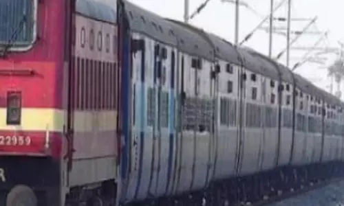 25 ट्रेनें रद्द, छत्तीसगढ़ से सफर करने वाले यात्रियों को झटका 25 ट्रेनें रद्द, छत्तीसगढ़ से सफर करने वाले यात्रियों को झटका