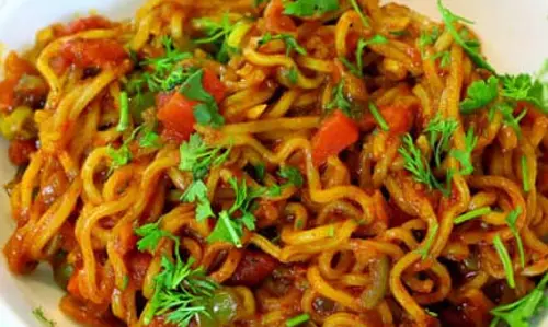 Maggi को लेकर घरेलू कलह, पति ने की पत्नी की पिटाई Maggi को लेकर घरेलू कलह, पति ने की पत्नी की पिटाई