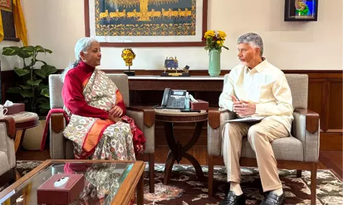 Chandrababu Naidu ने राज्य के मुद्दों पर अमित शाह और सीतारमण से की मुलाकात