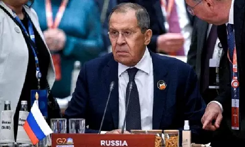 Russia यूक्रेन संकट का बातचीत से समाधान निकालने को तैयार: रूसी विदेश मंत्री Russia यूक्रेन संकट का बातचीत से समाधान निकालने को तैयार: रूसी विदेश मंत्री