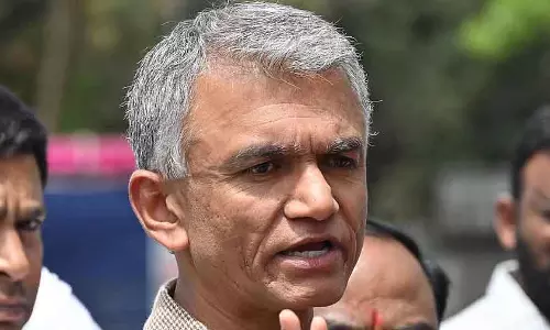 कर्नाटक सरकार हावेरी कन्वेंशन में एक लाख लोगों को टाइटल डीड बांटेगी: Krishna Byre Gowda कर्नाटक सरकार हावेरी कन्वेंशन में एक लाख लोगों को टाइटल डीड बांटेगी: Krishna Byre Gowda