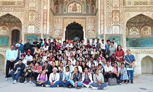 Ludhiana के 30 मेरिटोरियस स्कूल के छात्रों ने पहली बार उड़ान भरी Ludhiana के 30 मेरिटोरियस स्कूल के छात्रों ने पहली बार उड़ान भरी