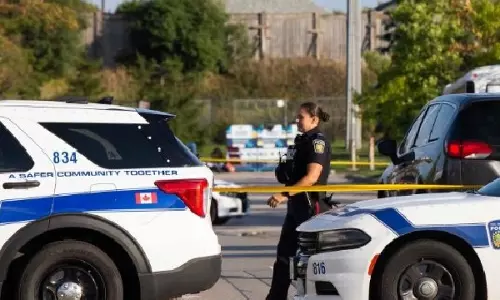 Canada के स्कूल में गोलीबारी में बंदूकधारी समेत दस लोगों की मौत Canada के स्कूल में गोलीबारी में बंदूकधारी समेत दस लोगों की मौत