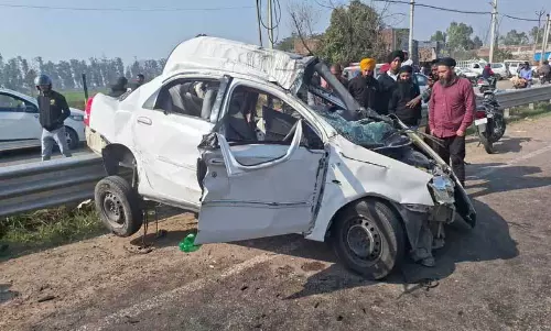 गोराया के पास तेज रफ्तार कार और मिनी ट्रक की टक्कर में LPU के 3 स्टूडेंट्स की मौत गोराया के पास तेज रफ्तार कार और मिनी ट्रक की टक्कर में LPU के 3 स्टूडेंट्स की मौत
