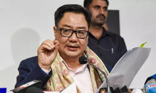 Kiren Rijiju का आरोप, कांग्रेस सांसदों ने स्पीकर ओम बिरला से बदसलूकी की Kiren Rijiju का आरोप, कांग्रेस सांसदों ने स्पीकर ओम बिरला से बदसलूकी की
