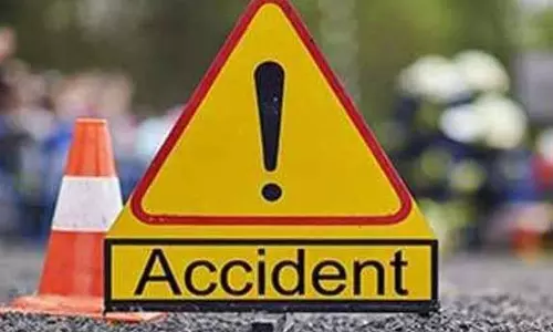 Phagwara में ऑटो-स्कूटर की टक्कर में 2 लोग घायल Phagwara में ऑटो-स्कूटर की टक्कर में 2 लोग घायल