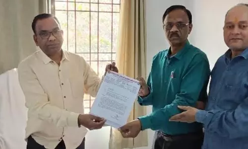 पेंशन और वेतन निर्धारण के लिए जिला-तहसील स्तर पर कैम्प आयोजित करने की मांग पेंशन और वेतन निर्धारण के लिए जिला-तहसील स्तर पर कैम्प आयोजित करने की मांग