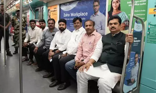 Maharashtra : विधान परिषद के चेयरमैन राम शिंदे ने ट्रैफिक से बचने के लिए मुंबई मेट्रो लाइन 3 को चुना Maharashtra : विधान परिषद के चेयरमैन राम शिंदे ने ट्रैफिक से बचने के लिए मुंबई मेट्रो लाइन 3 को चुना