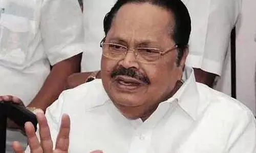DMK महासचिव दुरईमुरुगन की गुरुवार को हिप फ्रैक्चर की सर्जरी होगी DMK महासचिव दुरईमुरुगन की गुरुवार को हिप फ्रैक्चर की सर्जरी होगी