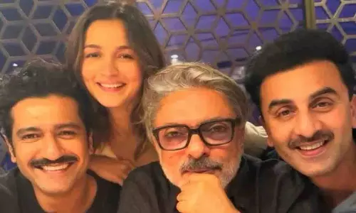 Love & War के बाद, विक्की कौशल महावतार में परशुराम के रोल के लिए तैयार Love & War के बाद, विक्की कौशल महावतार में परशुराम के रोल के लिए तैयार