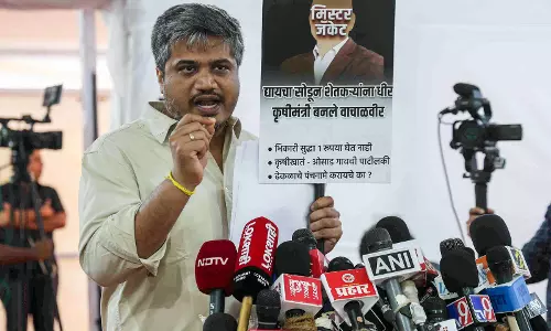 Rohit Pawar ने अजीत की विमान दुर्घटना पर केंद्र से प्रतिक्रिया की उम्मीद जताई Rohit Pawar ने अजीत की विमान दुर्घटना पर केंद्र से प्रतिक्रिया की उम्मीद जताई
