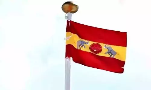 पैरिस कॉर्नर में TVK कैडर पर हमला पैरिस कॉर्नर में TVK कैडर पर हमला