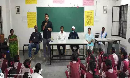 Telangana के स्कूलों में हेल्थ एग्जाम होने पर स्टूडेंट्स से शांत रहने की अपील