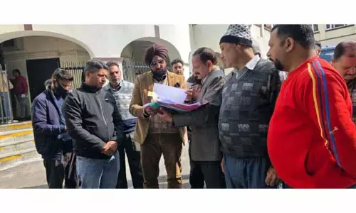 परिवहन मंत्री को माफी मांगनी चाहिए: Tony परिवहन मंत्री को माफी मांगनी चाहिए: Tony