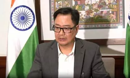 राहुल गांधी के खिलाफ विशेषाधिकार हनन नोटिस लाएंगे : किरेन रिजिजू राहुल गांधी के खिलाफ विशेषाधिकार हनन नोटिस लाएंगे : किरेन रिजिजू