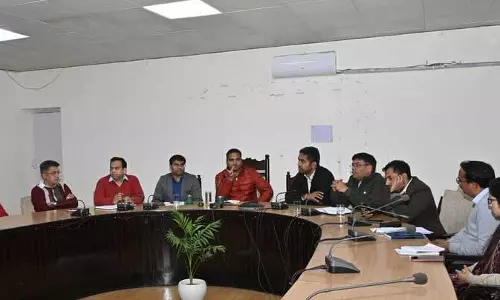 काम की क्वालिटी और स्पीड पक्का करें: DC