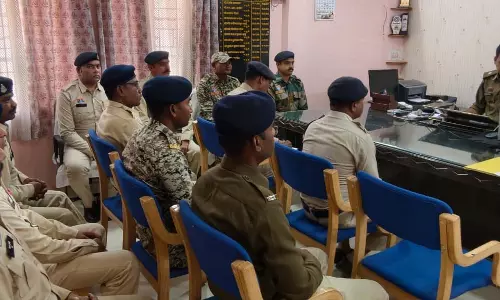 एएसपी धमतरी ने ली हाईवे पेट्रोलिंग में तैनात जवानों की बैठक