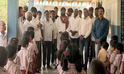 ईएलवी फाउंडेशन थेरतपल्ली सरकारी स्कूल को अपग्रेड करेगा: Dr. Bhaskar ईएलवी फाउंडेशन थेरतपल्ली सरकारी स्कूल को अपग्रेड करेगा: Dr. Bhaskar