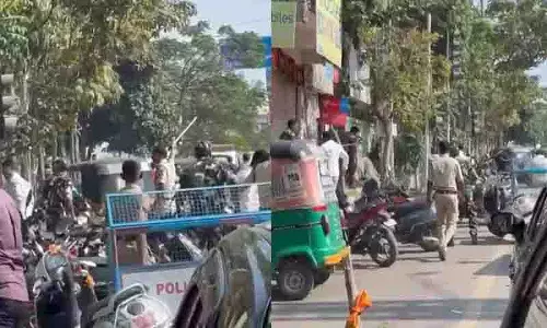 Karimnagar 58वें डिवीजन में बीआरएस भाजपा कार्यकर्ताओं पर लाठीचार्ज