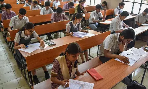 CBSE 2026 से कक्षा 12 की बोर्ड परीक्षाओं के लिए ऑन स्क्रीन मार्किंग लागू करेगा CBSE 2026 से कक्षा 12 की बोर्ड परीक्षाओं के लिए ऑन स्क्रीन मार्किंग लागू करेगा