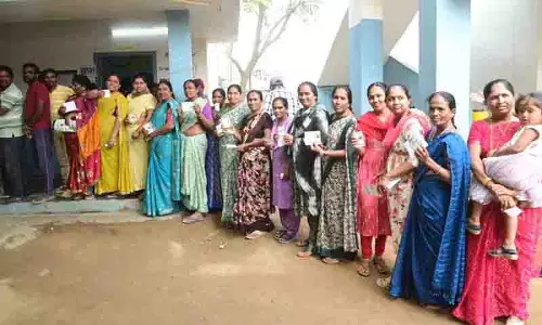 Edulpuram नगर निगम चुनाव सुचारू रूप से चला.. 85.35% पंजीकरण Edulpuram नगर निगम चुनाव सुचारू रूप से चला.. 85.35% पंजीकरण