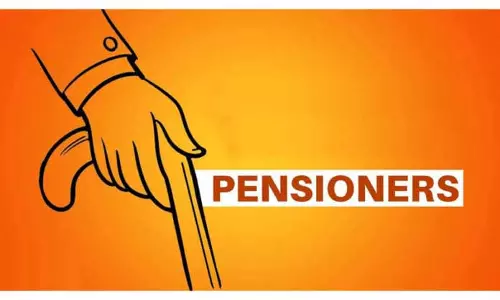 JAMMU: राज्य के पेंशनभोगियों ने बजट की आलोचना की JAMMU: राज्य के पेंशनभोगियों ने बजट की आलोचना की