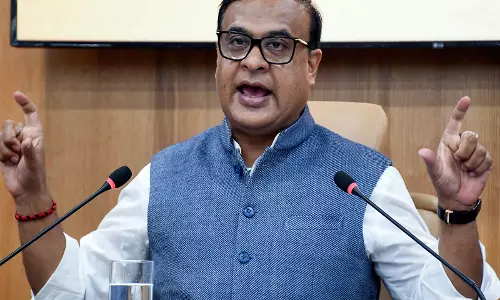 असम के CM ने ढाका के मौलवी की तस्वीर विवाद पर पवन खेड़ा की आलोचना की असम के CM ने ढाका के मौलवी की तस्वीर विवाद पर पवन खेड़ा की आलोचना की