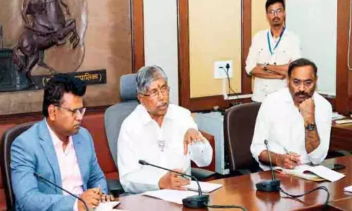 Chandrakant Patil ने मिसिंग लिंक के काम में देरी पर जवाब मांगा Chandrakant Patil ने मिसिंग लिंक के काम में देरी पर जवाब मांगा
