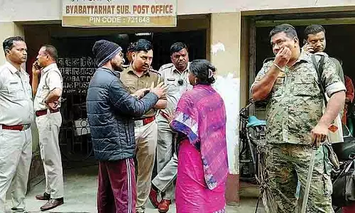 Nandakumar के पोस्ट ऑफिस एजेंट पर करोड़ों रुपये के गबन का आरोप Nandakumar के पोस्ट ऑफिस एजेंट पर करोड़ों रुपये के गबन का आरोप