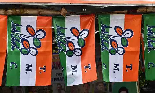 कथित अनियमितताओं के कारण Trinamool नेता ने पार्क में तोड़फोड़ की कथित अनियमितताओं के कारण Trinamool नेता ने पार्क में तोड़फोड़ की
